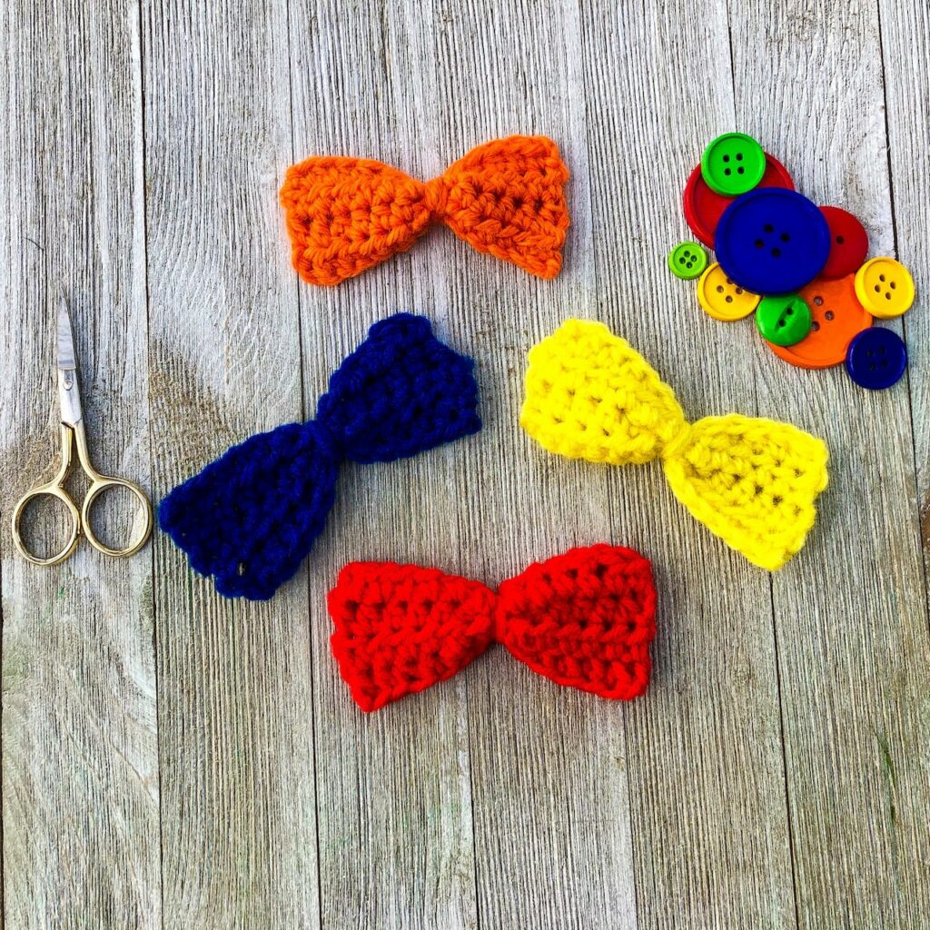 Easy Crochet Bow