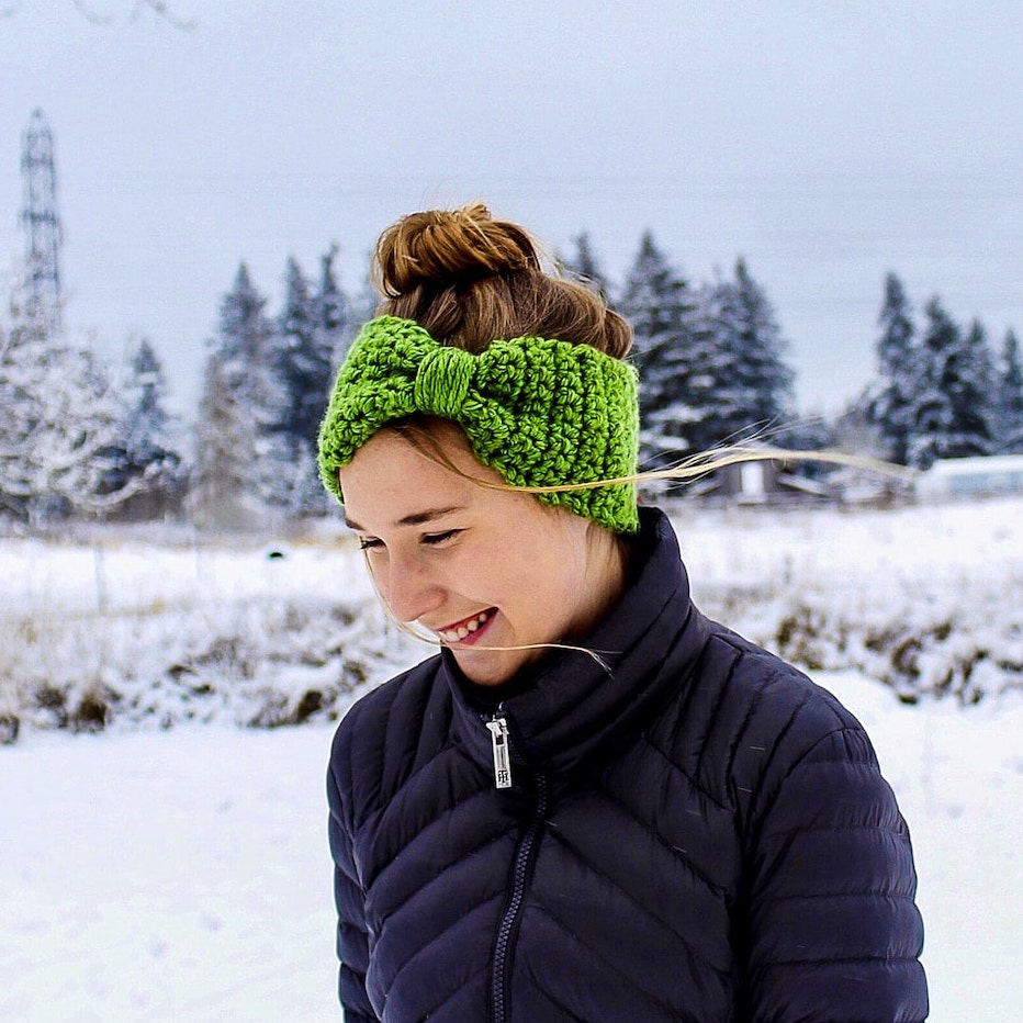 Simple and Sweet Chunky Bowtie Head Warmer